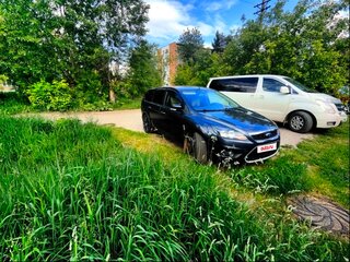 2011 Ford Focus II Рестайлинг, серый, 830000 рублей, вид 3