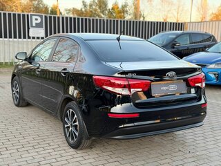 2016 Kia Rio III Рестайлинг, чёрный, 1150000 рублей, вид 4