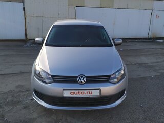 2015 Volkswagen Polo V, серебристый, 999999 рублей, вид 1