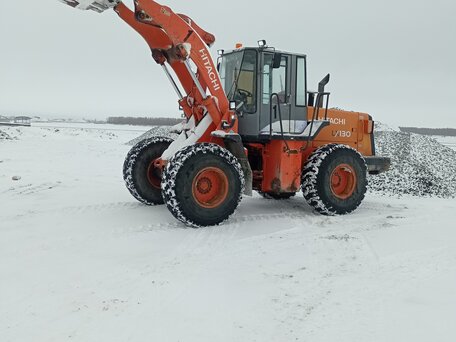 2005 Hitachi LX130, оранжевый, 3200000 рублей, вид 4