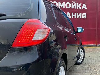 2011 Kia Ceed I Рестайлинг, чёрный, 850000 рублей, вид 5