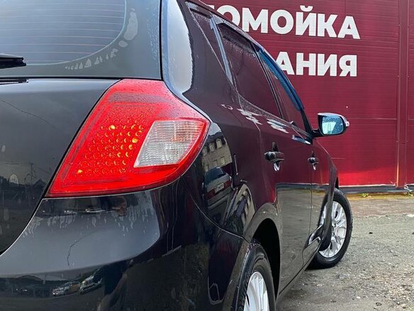 2011 Kia Ceed I Рестайлинг, чёрный, 850000 рублей - вид 4