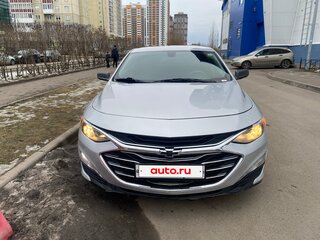 2019 Chevrolet Malibu IX Рестайлинг, серый, 1480000 рублей, вид 4