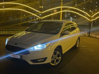 2015 Ford Focus III Рестайлинг, белый, 800000 рублей, вид 1