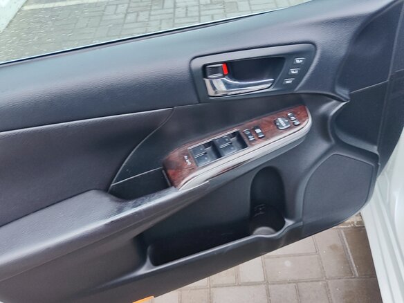 2015 Toyota Camry VII (XV50) Рестайлинг, белый, 2200000 рублей - вид 21