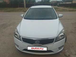 2011 Kia Ceed I Рестайлинг, белый, 750000 рублей, вид 1