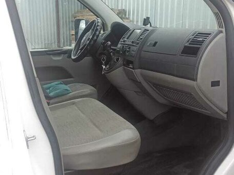 2013 Volkswagen Transporter, белый, 880000 рублей, вид 5