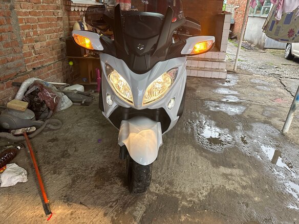 2016 Suzuki Burgman (SkyWave) 650, белый, 745900 рублей - вид 1