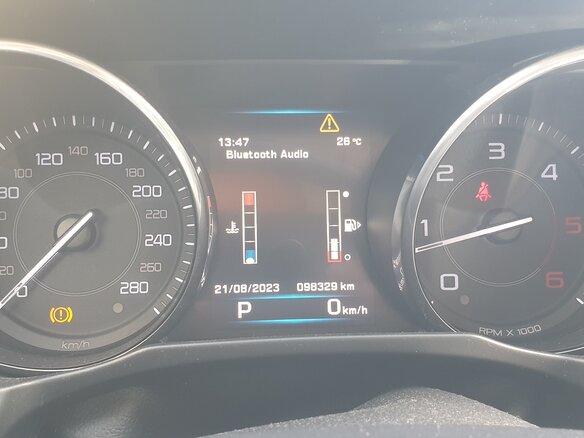 2015 Jaguar XE I, красный, 2150000 рублей - вид 6