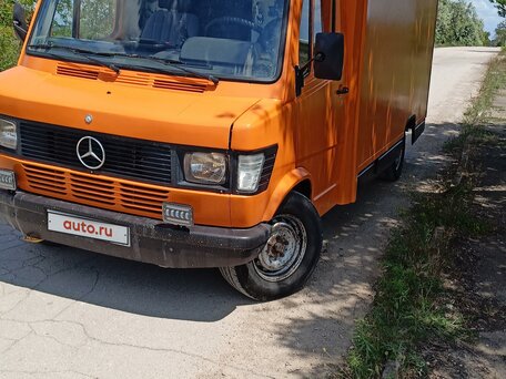 1995 Mercedes-Benz T1, жёлтый, 1150000 рублей, вид 2