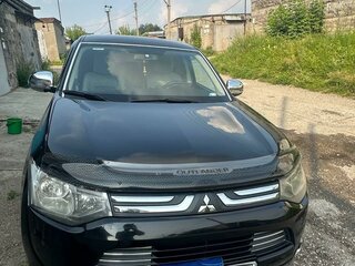 2013 Mitsubishi Outlander III, чёрный, 1600000 рублей, вид 1
