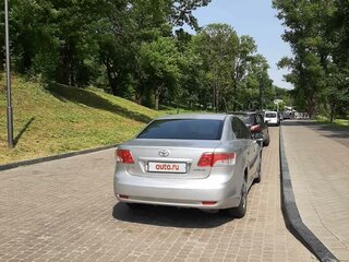 2009 Toyota Avensis III, серебристый, 950000 рублей, вид 2