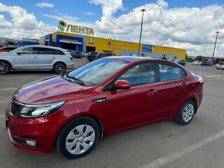 2015 Kia Rio III Рестайлинг, красный, 1430000 рублей, вид 3