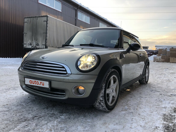 2008 Mini Hatch Cooper II (R56), бежевый - вид 2