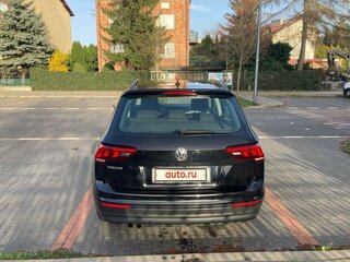 2019 Volkswagen Tiguan II, чёрный, 1859416 рублей, вид 3