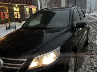 2009 Volkswagen Tiguan I, чёрный, 650000 рублей, вид 2