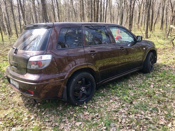 2006 Mitsubishi Outlander I, коричневый - вид 2