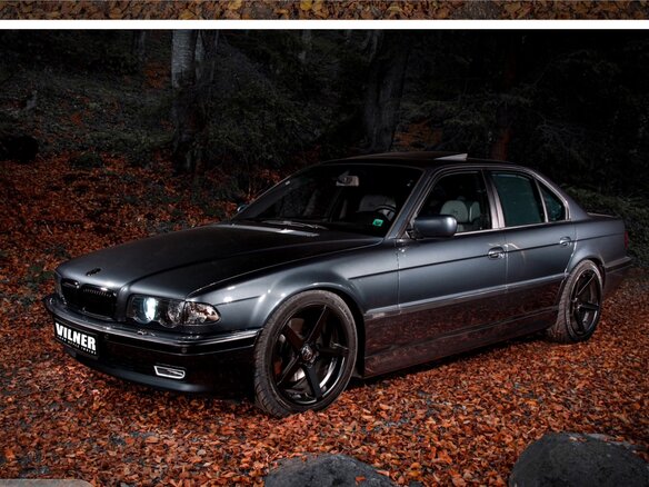 1997 BMW 7 серии 750i III (E38), зелёный - вид 2