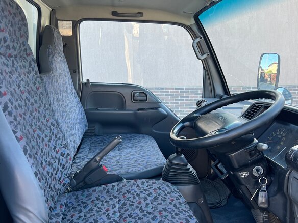2000 Isuzu Elf (N-series), белый, 1399000 рублей - вид 14
