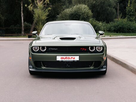 2023 Dodge Challenger R__T III Рестайлинг 2, зелёный, 14800000 рублей, вид 4