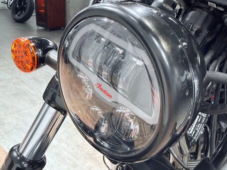 2023 Indian Chief Bobber, чёрный, 1899000 рублей, вид 2