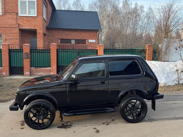 2024 Lada (ВАЗ) Niva Legend I, чёрный, 930000 рублей - вид 4