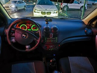 2008 Chevrolet Aveo I Рестайлинг, серебристый, 390000 рублей, вид 2