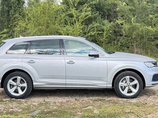 2021 Audi Q7 45 TDI II (4M) Рестайлинг, серый, 6880000 рублей, вид 5