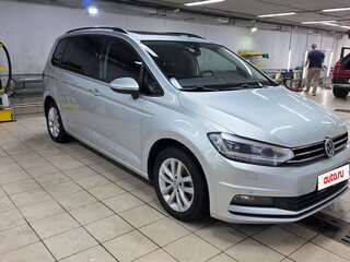 2019 Volkswagen Touran II, серый, 2100000 рублей, вид 3