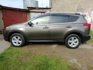 2014 Toyota RAV4 IV (XA40), золотистый, 2199000 рублей, вид 3