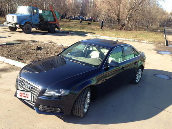 2010 Audi A4 6-speed IV (B8), синий