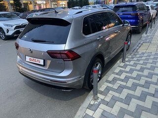 2020 Volkswagen Tiguan II, серый, 3700000 рублей, вид 2