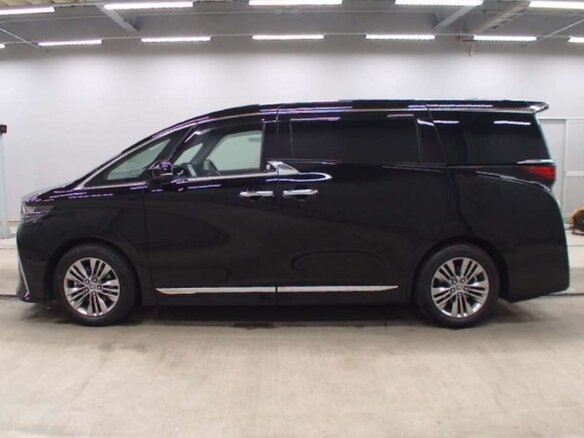 2023 Toyota Alphard IV, чёрный, 7787521 рублей - вид 4