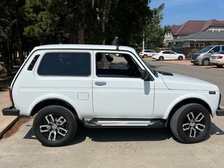 2014 Lada (ВАЗ) 2121 (4x4) I Рестайлинг, белый, 650000 рублей, вид 2