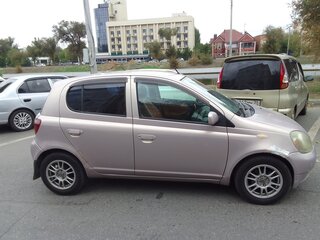 2001 Toyota Vitz I (P10), розовый, 299000 рублей, вид 4
