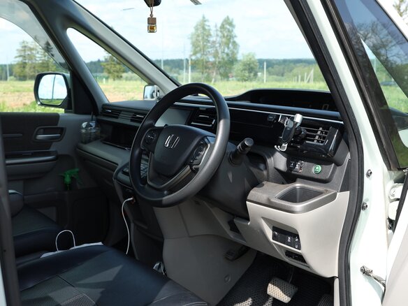 2016 Honda Stepwgn V, зелёный, 1615000 рублей - вид 8