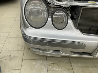 2001 Mercedes-Benz E-Класс 320 II (W210, S210) Рестайлинг, серебристый, 950000 рублей, вид 4