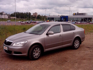 2012 Skoda Octavia II (A5) Рестайлинг, серый, 780000 рублей, вид 1