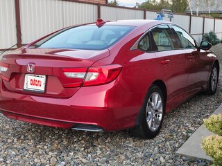 2018 Honda Accord X, красный, 2150000 рублей, вид 3