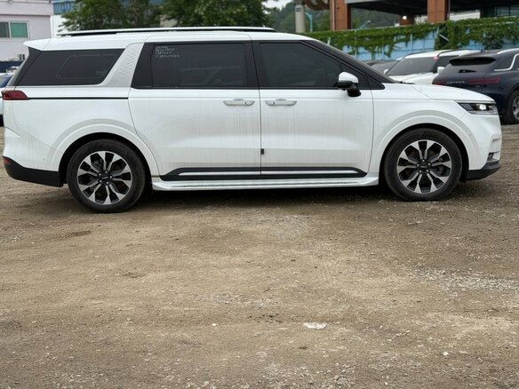 2021 Kia Carnival IV, белый, 5100000 рублей - вид 4