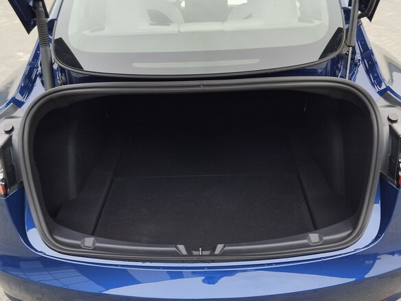 2022 Tesla Model 3 Standart Plus I, синий, 2313336 рублей - вид 17