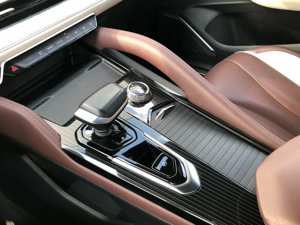 2024 Geely Monjaro I, серый, 3200000 рублей - вид 18