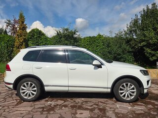 2015 Volkswagen Touareg II Рестайлинг, белый, 2800000 рублей, вид 3