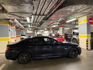 2013 BMW 5 серии 528i xDrive VI (F10/F11/F07) Рестайлинг, чёрный, 1900000 рублей, вид 3