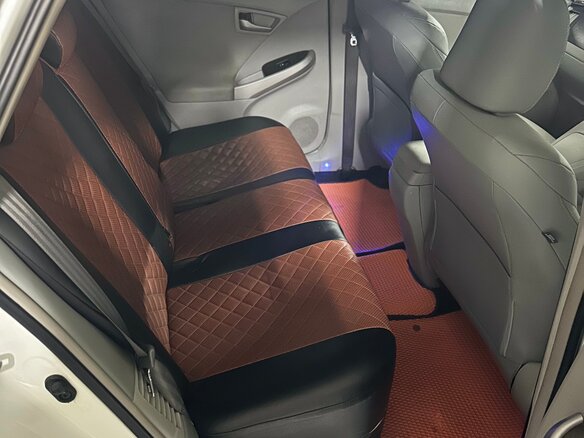 2012 Toyota Prius III Рестайлинг (XW30), белый, 1320000 рублей - вид 13