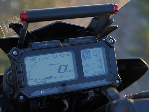 2015 Yamaha MT-09 Tracer (FJ-09), синий, 850000 рублей - вид 4