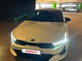 2020 Kia K5 III, белый, 2600000 рублей - вид 1