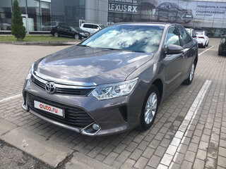 2015 Toyota Camry VII (XV50) Рестайлинг, серый, 1880000 рублей, вид 2