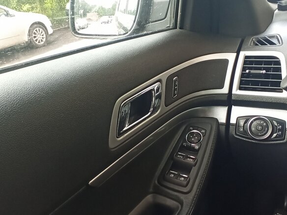 2014 Ford Explorer V, чёрный, 1350000 рублей - вид 12