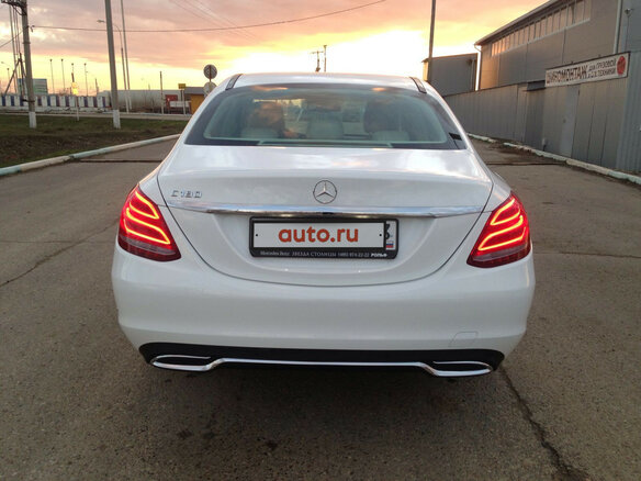 2014 Mercedes-Benz C-Класс 180 IV (W205), белый - вид 4